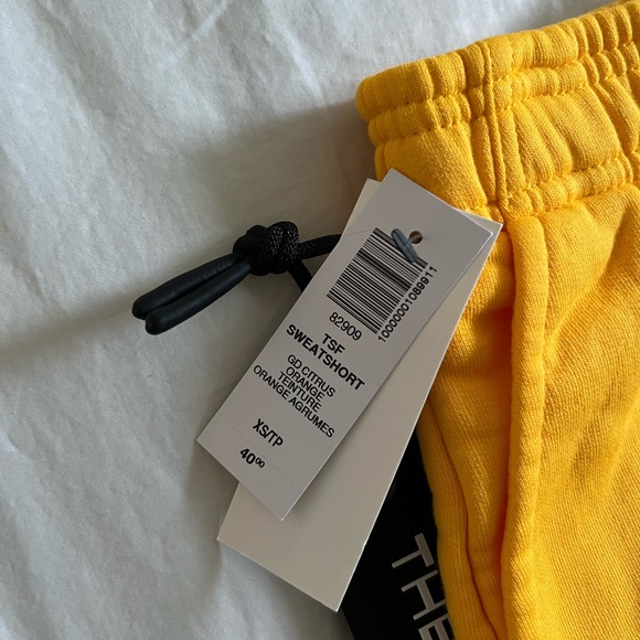 Tna Super World Crewneck and Sweatshort set - Picture 7 of 7